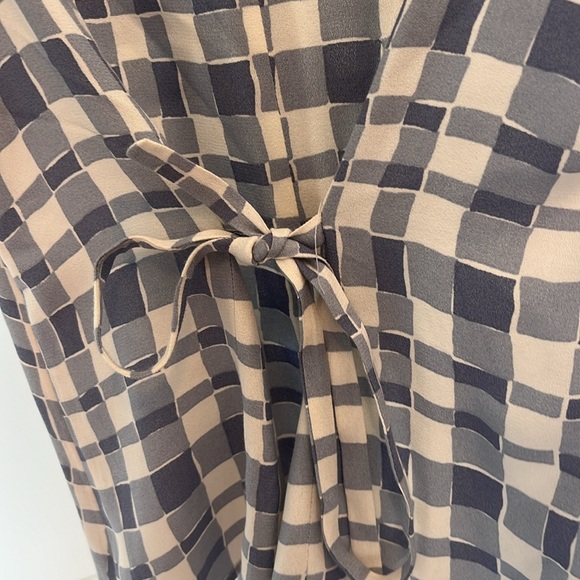 Reformation Cristina Top / Jodie white and blue check print / Size 6 - Picture 9 of 10